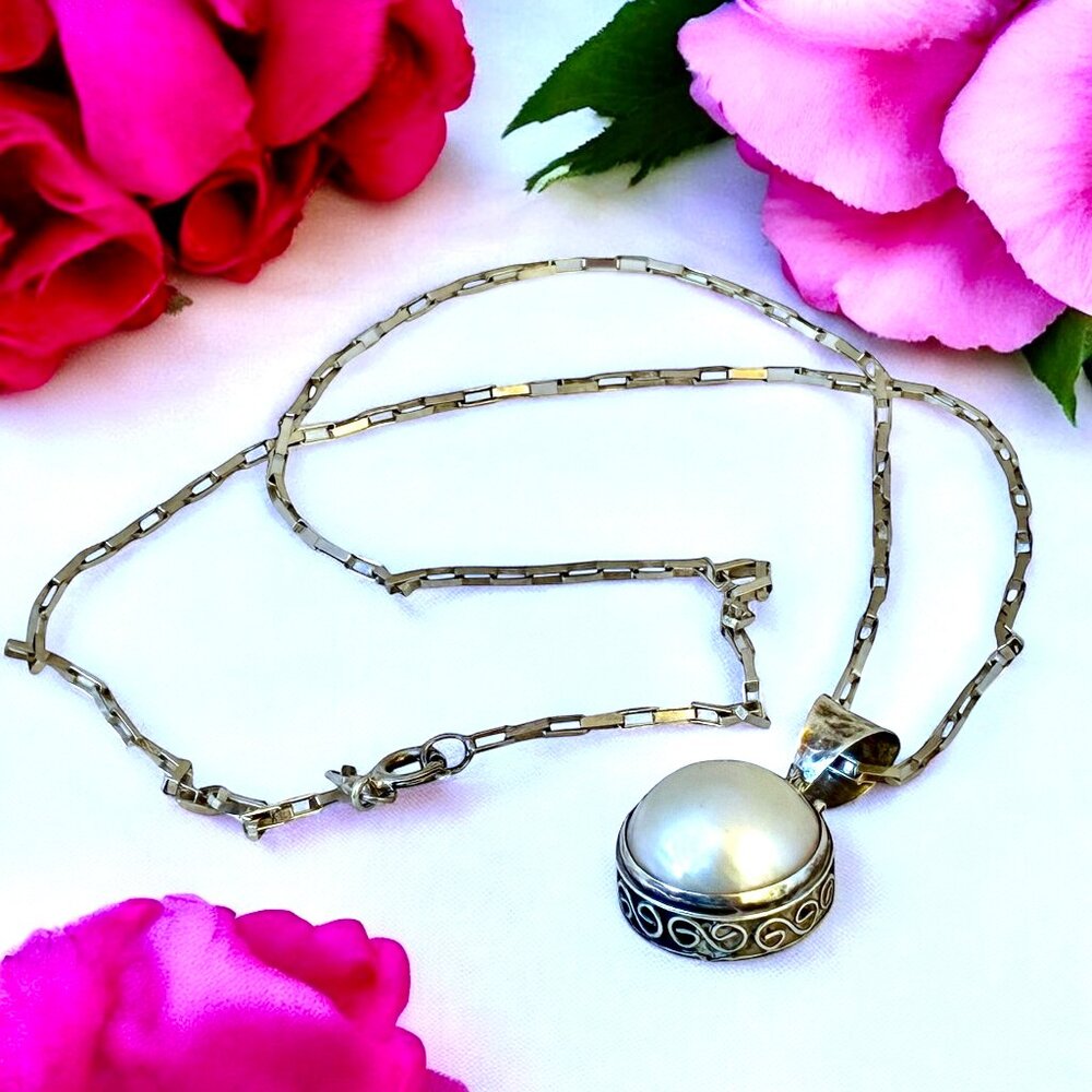 Vintage Sterling Silver Necklace Mabe Pearl Pendant Made in Italy